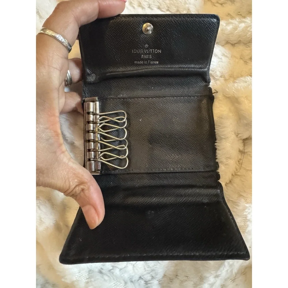 Louis Vuitton Damier Graphite 6 Key Holder Wallet Made in France Authentic